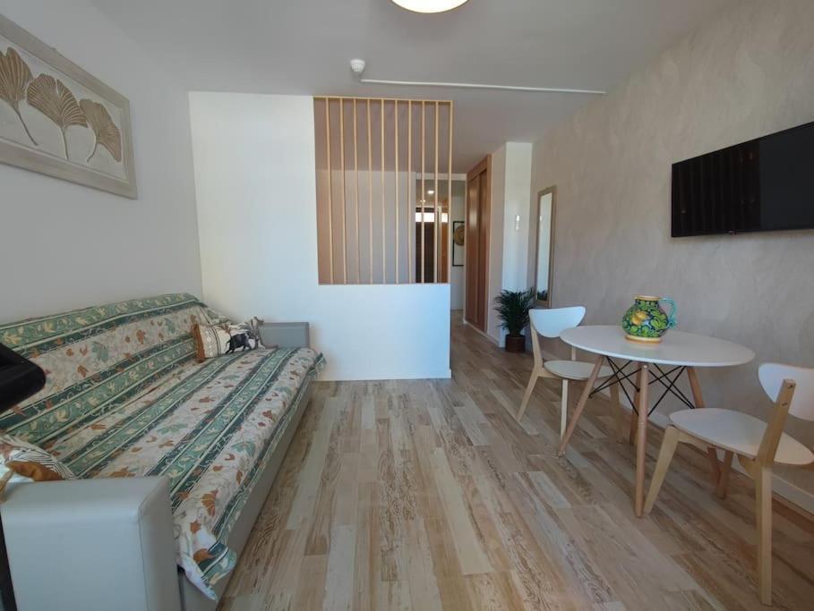 3Min Walk Playa Del Ingles Apartment San Bartolomé Exteriör bild